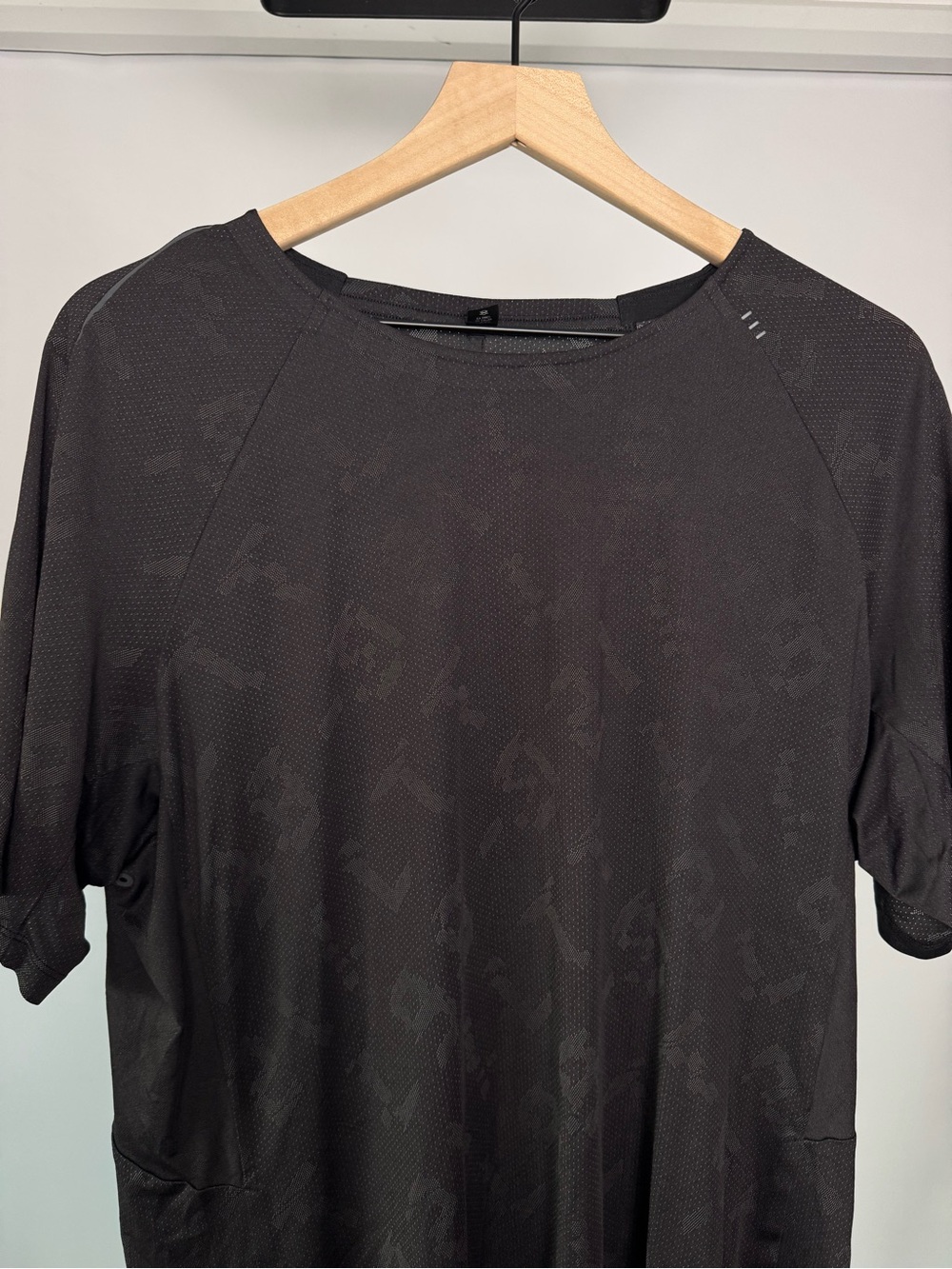 Lululemon Men’s Better Every Day Training T-Short Black Size L